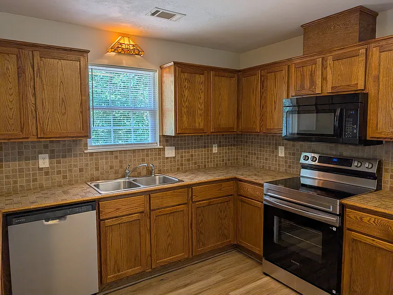 New stove and dishwasher