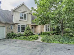 10963 Shaw Rd, Rockford, IL 61114