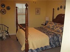 5th image of 4301 NE Park Springs Ct