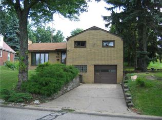 2394 Rose Garden Rd, Pittsburgh, PA 15220