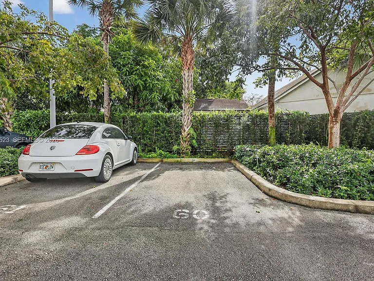 13800 Highland Dr #308 — Photo 34