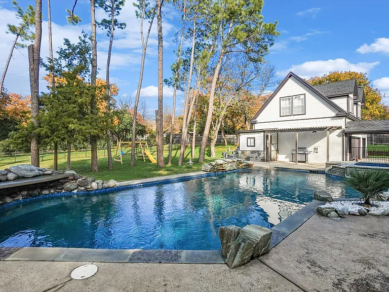 1201 Melissa Dr — Photo 42