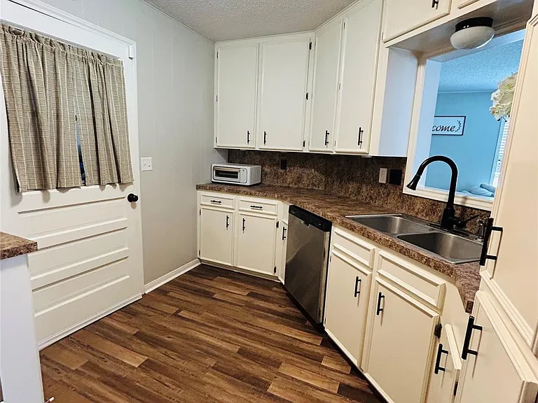 108 Creek Bend Ln — Photo 13