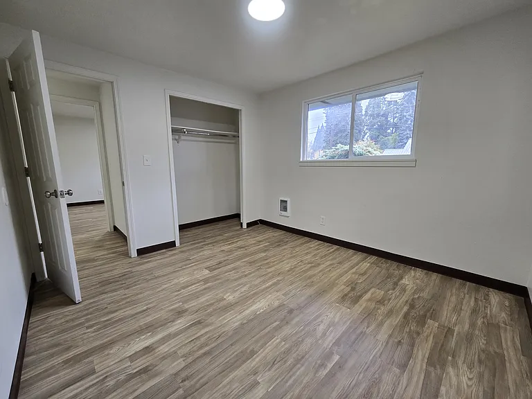 4564 State St #4566 — Photo 6