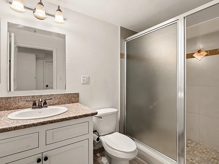 2673 Menlo Ave #3 — Photo 23