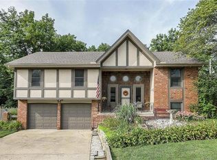 8425 Corona Ave, Kansas City, KS 66112