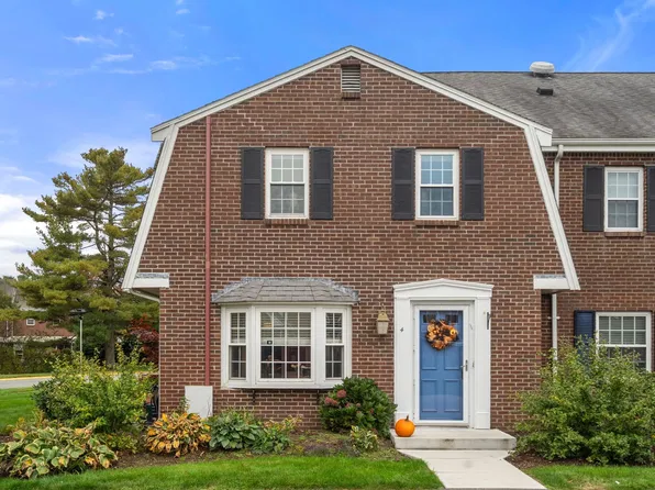 4 Jennifer Ln #4, Stoughton, MA 02072
