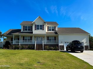911 Morganser Dr, Swansboro, NC 28584