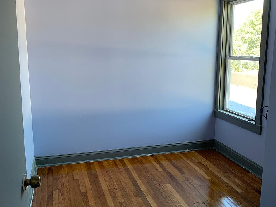 2nd image of 239 Hancock St
