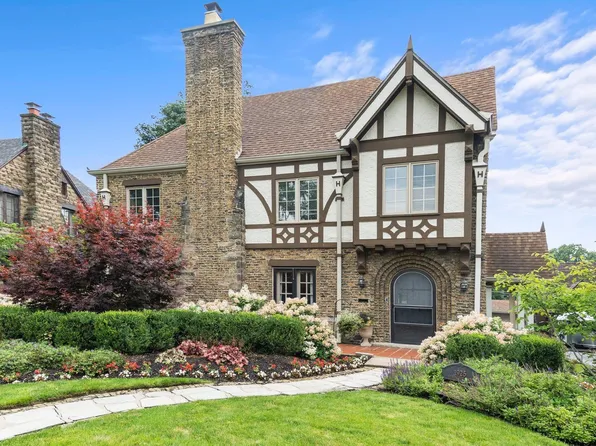 1925 Kensington Blvd, Fort Wayne, IN 46805