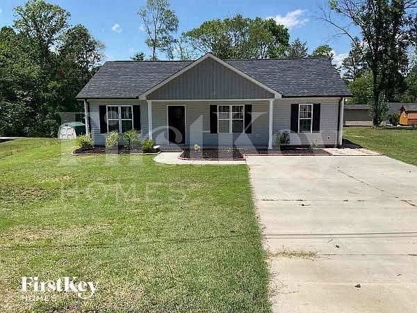 1st image of 284 Southcircle Dr NW