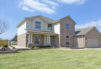 5th image of 443 Rolling Hills Dr