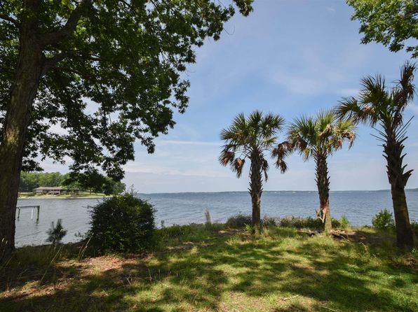 homes for sale in yacht cove columbia sc