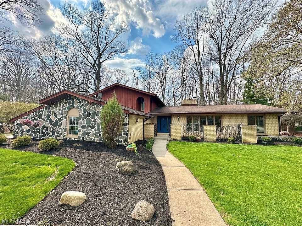 1st image of 8630 Hollis Ln