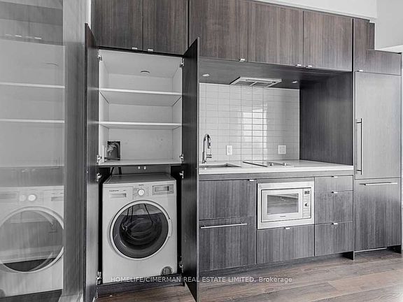 5th image of 155 Yorkville Ave #3001