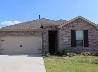 1012 West Dr, Aubrey, TX 76227