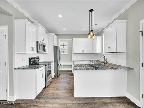 1st image of 1319 Teddy Rd
