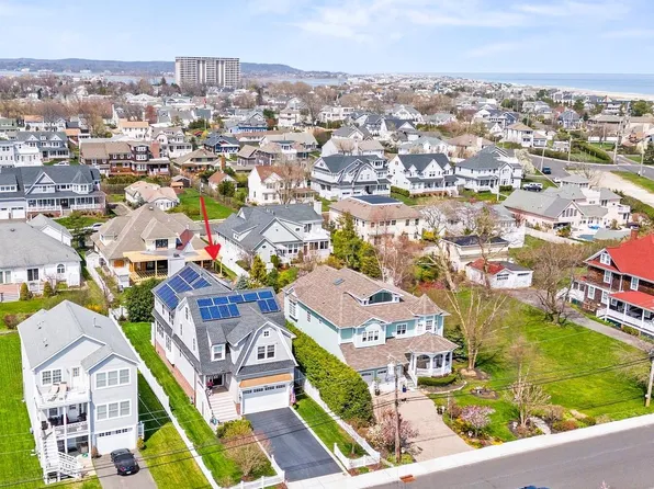 19 Valentine Street, Monmouth Beach, NJ 07750