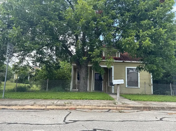 108 Bee St, San Antonio, TX 78208