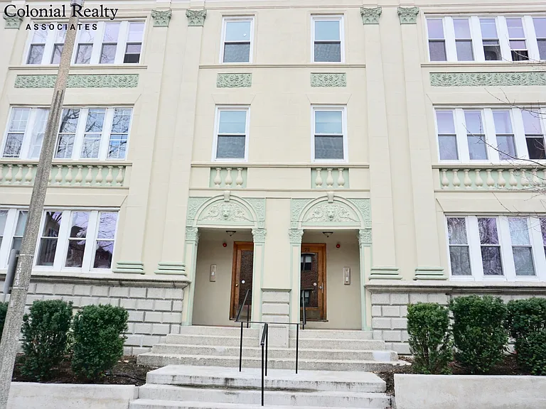 74 Egmont St #6 — Photo 31