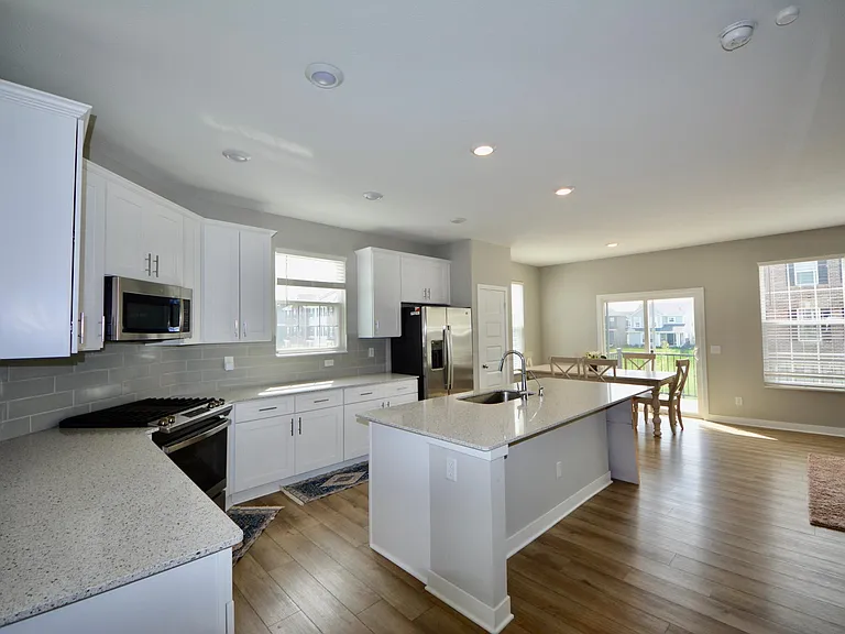 6899 Equality Blvd — Photo 10