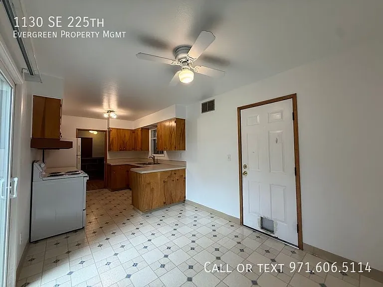 1130 SE 225th Ave — Photo 19