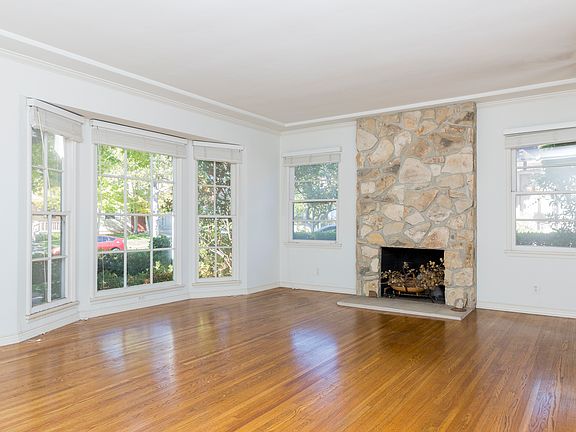 3rd image of 144 N Bowling Green Way