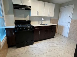 23 Webster St #2L, Newark, NJ 07104