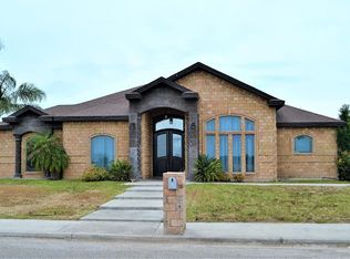 1052 Riverbend St, Rio Grande City, TX 78582