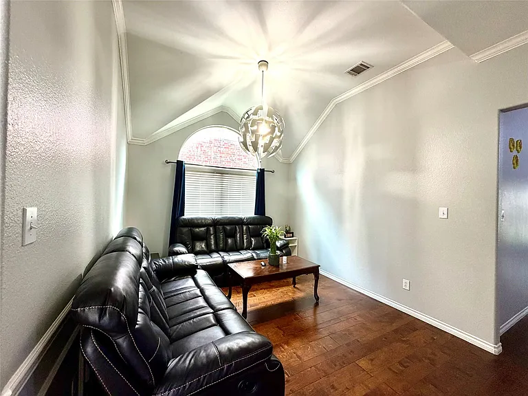 10312 Flat Creek Trl — Photo 3