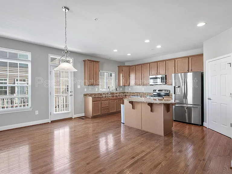 3823 Maher Mnr — Photo 16