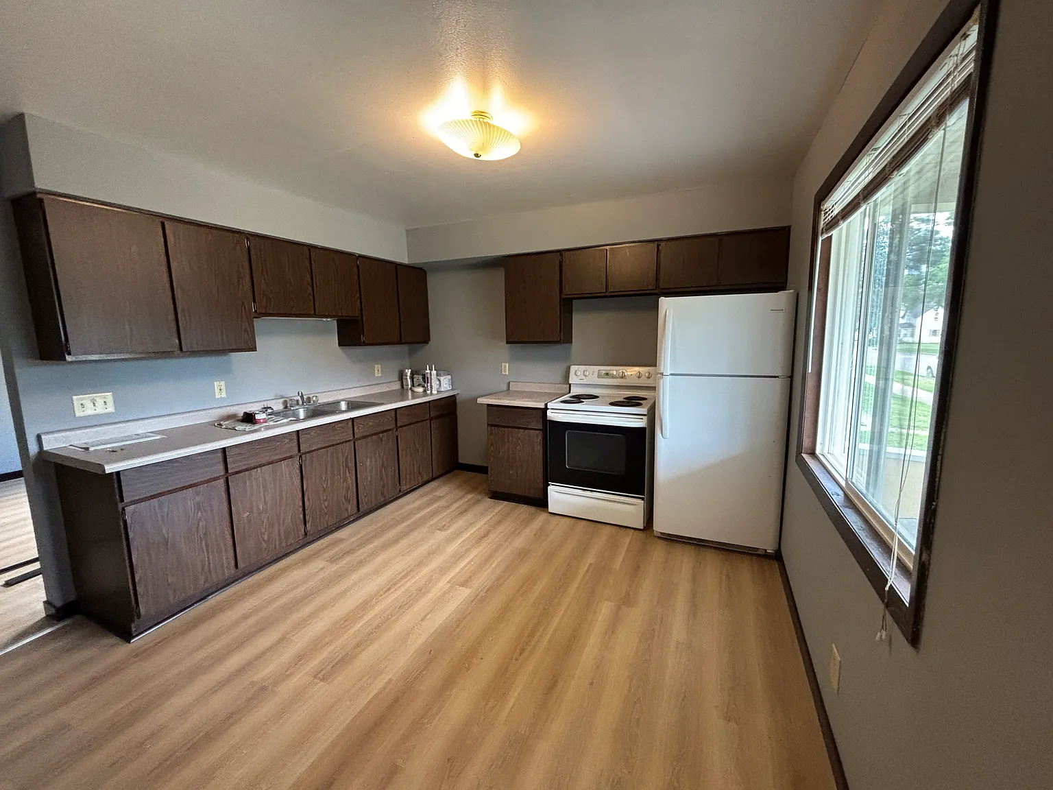 822 Menomonie St — Photo 2