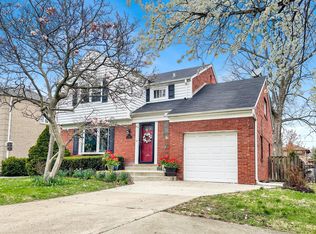 404 Herrick Rd, Riverside, IL 60546