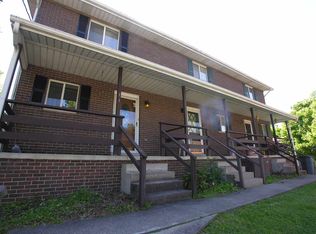 10 John Cir, Huntington, WV 25705