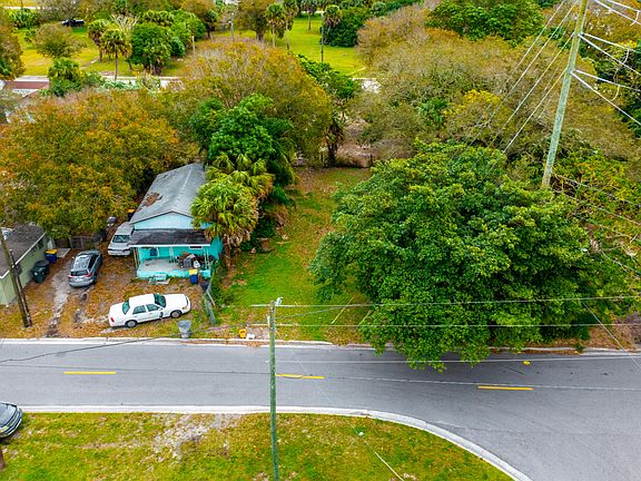 2nd image of 612 Dundas Court