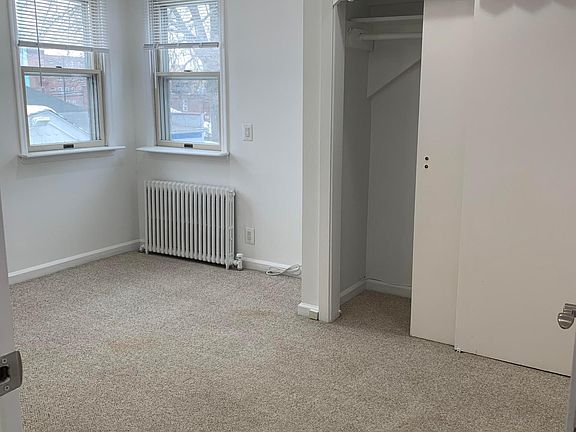 3rd image of 167 Roosevelt Ave #2