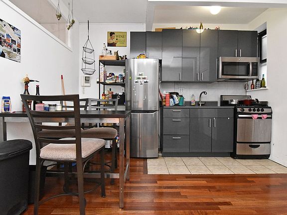 3rd image of 170 Allen St APT 4C