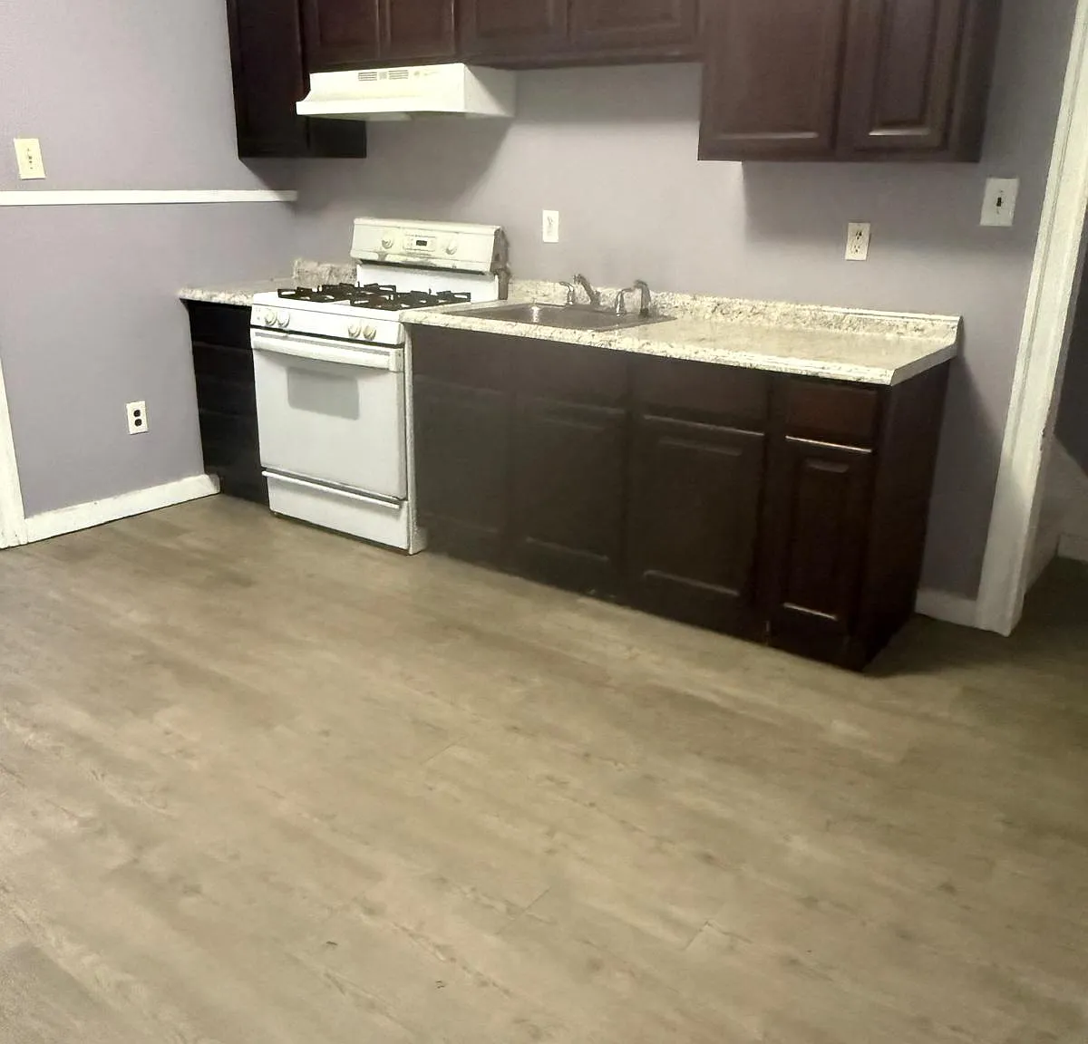 2 bed, $1,100 — Photo 1