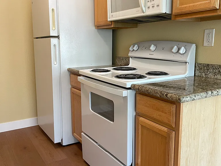 6401 Mount Ada Rd #137 — Photo 7