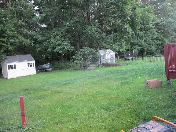 2nd image of 5 Fruitwood Dr