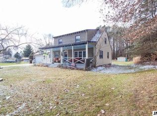 526 Gregory Pl, Jackson, MI 49202