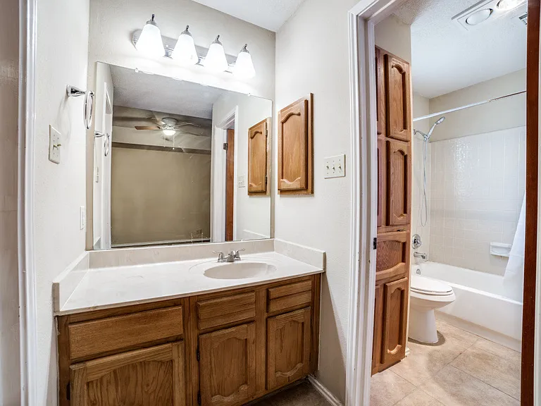 8727 Timberwilde St — Photo 16