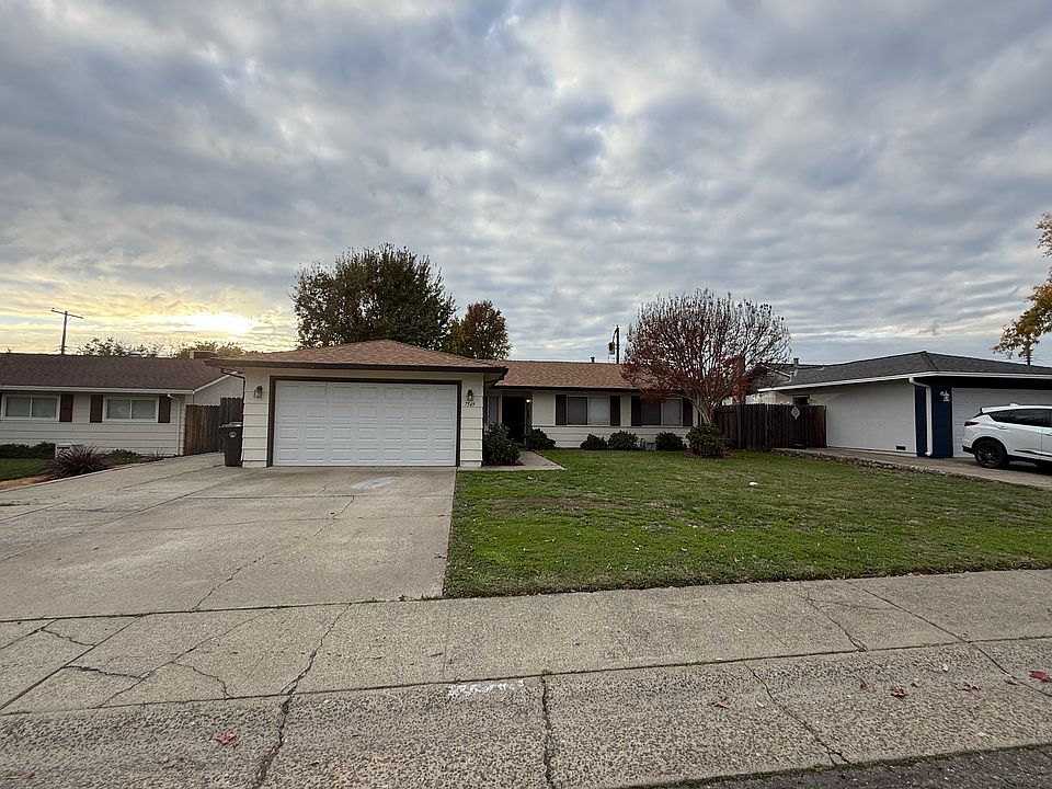 1st image of 7549 Saybrook Dr