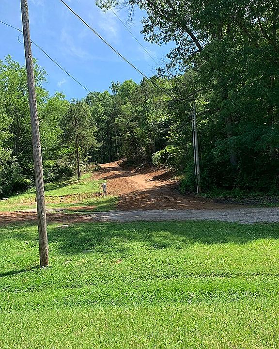 1st image of Hellard Rd