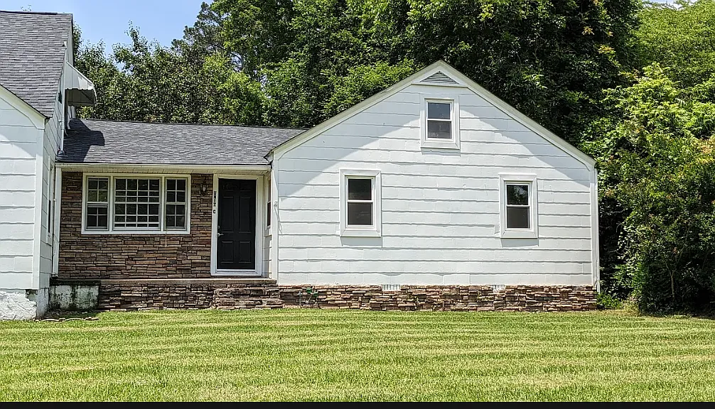 2 bed, 1200 sqft, $1,500 — Photo 1
