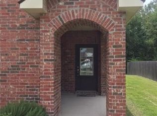 39347 Franklin St, Ponchatoula, LA 70454