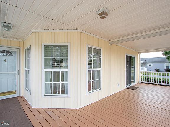 4th image of 110 E Payne Ln #135