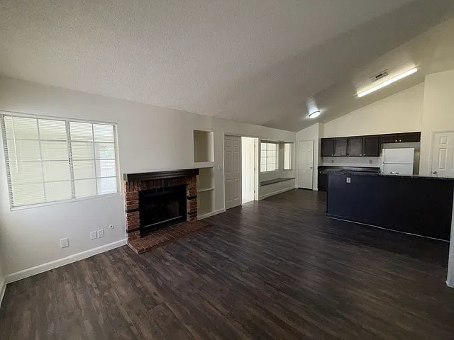 2998 Kennewick Dr — Photo 6