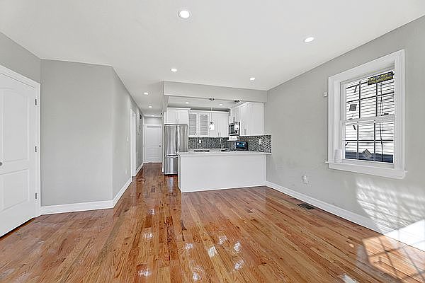 1st image of 119-20 192nd St #1