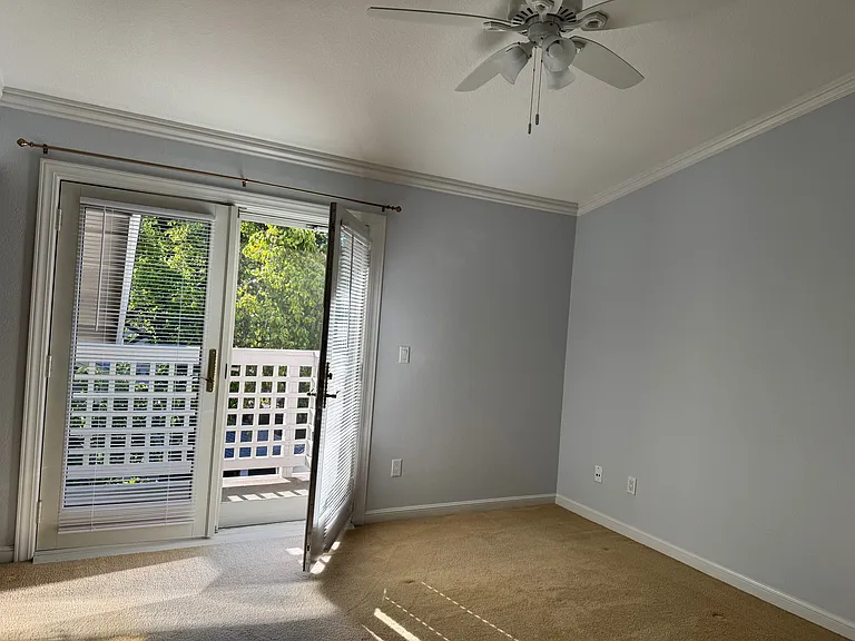 2681 Oak Rd #220 — Photo 7